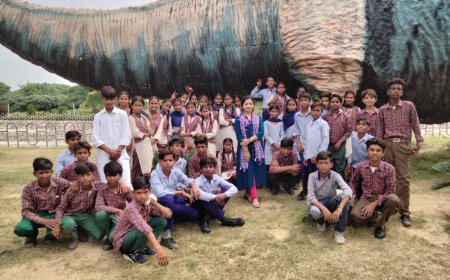 ਸਰਕਾਰੀ ਮਿਡਲ ਸਕੂਲ ਜੰਡਵਾਲਾ ਚੜਤ ਸਿੰਘ ਦੇ ਵਿਦਿਆਰਥੀਆਂ ਨੇ ਪੁਸ਼ਪਾ-ਗੁਜਰਾਲ ਸਾਇੰਸ ਸਿਟੀ ਦਾ ਕੀਤਾ ਦੌਰਾ