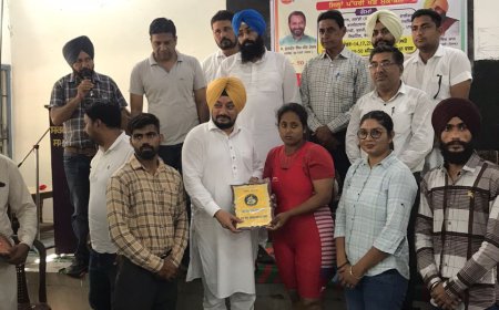 ਸੀ.ਜੀ.ਐੱਮ ਕਾਲਜ ਮੋਹਲਾਂ ਦੀ ਵਿਦਿਆਰਥਣ ਨੇ ਜਿਲ੍ਹੇ ਪੱਧਰ ਤੇ ਕੁਸ਼ਤੀ ਵਿੱਚ ਜਿੱਤਿਆ ਗੋਲਡ ਮੈਡਲ