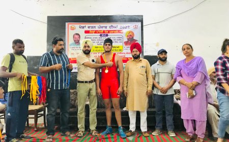 ਕਲਗੀਧਰ ਸੀਨੀ. ਸੈਕੰ. ਸਕੂਲ ਮਲੋਟ ਦੇ ਵਿਦਿਆਰਥੀ ਨੇ ਜ਼ਿਲ੍ਹਾ ਪੱਧਰੀ ਖੇਡ ਮੁਕਾਬਲੇ ਵਿੱਚ ਜਿੱਤਿਆ ਗੋਲਡ ਮੈਡਲ