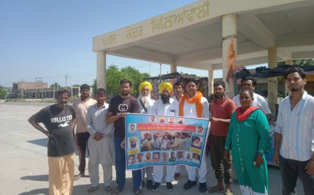 ਦੱਸ ਮੰਡੀਆਂ ਵਿੱਚ ਮਾਨਯੋਗ ਡਾ. ਬਲਜੀਤ ਕੌਰ ਕੈਬਨਿਟ ਮੰਤਰੀ ਪੰਜਾਬ ਨੂੰ ਮਜ਼ਦੂਰੀ ਬਾਬਤ ਦਿੱਤੇ ਮੰਗ-ਪੱਤਰ ਦੇ ਲਾਏ ਗਏ ਫਲੈਕਸ