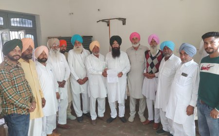 ਨੰਬਰਦਾਰਾਂ ਵਿਰੁੱਧ ਝੂਠੇ ਪਰਚੇ ਰੱਦ ਕਰਵਾਉਣ ਲਈ ਹਲਕਾ ਵਿਧਾਇਕ ਗੁਰਮੀਤ ਸਿੰਘ ਖੁੱਡੀਆ ਨੂੰ ਮੁੱਖ ਮੰਤਰੀ ਪੰਜਾਬ ਦੇ ਨਾਮ ਦਾ ਦਿੱਤਾ ਮੰਗ ਪੱਤਰ