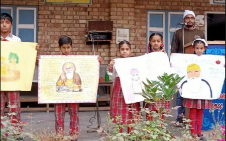 ਗੁਰਪੁਰਬ ਮੌਕੇ ਸ਼ਿਵਾਲਿਕ ਪਬਲਿਕ ਸੀਨੀ. ਸੈਕੰ. ਸਕੂਲ ਮਲੋਟ ਵਿੱਚ ਕਰਵਾਏ ਗਏ ਚਾਰਟ ਮੇਕਿੰਗ ਮੁਕਾਬਲੇ