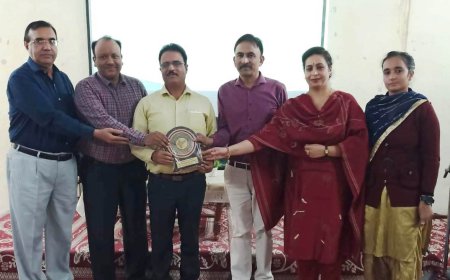 ਡੀ.ਏ.ਵੀ ਕਾਲਜ ਮਲੋਟ ਵਿਖੇ 'ਧਰਮ ਸਿੱਖਿਆ ਮੁਕਾਬਲੇ' ਵਿਸ਼ੇ 'ਤੇ ਕਰਵਾਇਆ ਗਿਆ ਭਾਸ਼ਣ