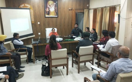 ਸਿਹਤ ਵਿਭਾਗ ਵੱਲੋਂ ਵੱਖ-ਵੱਖ ਨੈਸ਼ਨਲ ਪ੍ਰੋਗਰਾਮਾਂ ਅਤੇ ਸਿਹਤ ਸਕੀਮਾਂ ਬਾਰੇ ਕੀਤੀ ਗਈ ਅਹਿਮ ਮੀਟਿੰਗ