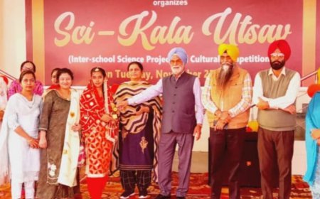 ਐੱਸ.ਡੀ ਸੀਨੀ. ਸੈਕੰ. ਸਕੂਲ ਮਲੋਟ ਦੀ ਵਿਦਿਆਰਥਣ ਭਾਵਨਾ ਨੇ 'ਸਾਇੰਸ ਕਲਾ ਉਤਸਵ' ਵਿੱਚ ਕੀਤਾ ਦੂਸਰਾ ਸਥਾਨ ਹਾਸਿਲ