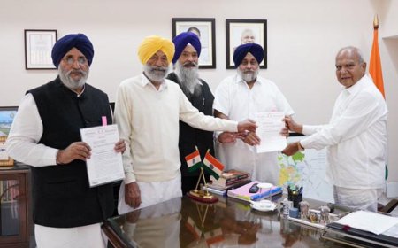 ਚੰਡੀਗੜ੍ਹ 'ਚ ਜ਼ਮੀਨ ਨੂੰ ਲੈ ਕੇ ਰਾਜਪਾਲ ਨੂੰ ਅਕਾਲੀ ਦਲ ਨੇ ਸੌਂਪਿਆ ਮੰਗ ਪੱਤਰ