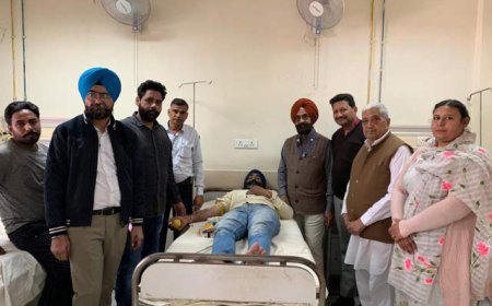 ਸ਼੍ਰੀ ਗੁਰੂ ਤੇਗ ਬਹਾਦੁਰ ਜੀ ਦੇ ਸ਼ਹੀਦੀ ਦਿਹਾੜੇ ਮੌਕੇ ਸ਼੍ਰੀ ਮੁਕਤਸਰ ਸਾਹਿਬ ਵਿਖੇ ਲਗਾਇਆ ਗਿਆ ਖੂਨਦਾਨ ਅਤੇ ਕੋਰੋਨਾ ਟੀਕਾਕਰਨ ਕੈਂਪ