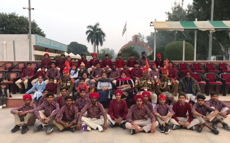 ਸ.ਸ.ਸ.ਸਮਾਰਟ ਸਕੂਲ ਪਿੰਡ ਮਲੋਟ ਦੇ ਵਿਦਿਆਰਥੀਆਂ ਨੇ ਹਿੰਦ ਪਾਕ ਬਾਰਡਰ ਹੁਸੈਨੀਵਾਲਾ ਦਾ ਕੀਤਾ ਦੌਰਾ