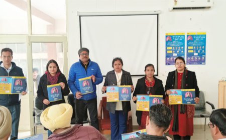 ਦਫ਼ਤਰ ਸਿਵਲ ਸਰਜਨ ਵਿਖੇ ਸਵਾਇਨ ਫਲੂ, ਕੋਰੋਨਾ ਅਤੇ ਨਿਮੋਨੀਏ ਤੋਂ ਬਚਣ ਲਈ ਜਾਗਰੂਕਤਾ ਕੈਂਪ ਦਾ ਕੀਤਾ ਗਿਆ ਆਯੋਜਨ