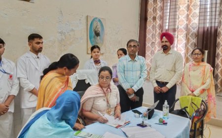 ਗਰਭਵਤੀ ਔਰਤਾਂ ਦੀ ਜਾਂਚ ਲਈ ਹਰ ਮਹੀਨੇ ਦੀ 09 ਅਤੇ 23 ਤਰੀਕ ਨੂੰ ਸਰਕਾਰੀ ਹਸਪਤਾਲਾਂ ਵਿੱਚ ਲਗਾਏ ਜਾਂਦੇ ਹਨ ਵਿਸ਼ੇਸ਼ ਜਾਂਚ ਕੈਂਪ- ਡਾ. ਨਵਜੋਤ ਕੌਰ ਸਿਵਲ ਸਰਜਨ