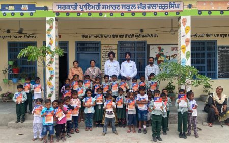 ਸਾਂਝ ਕੇਂਦਰ ਸਬ-ਡਿਵੀਜ਼ਨ ਮਲੋਟ ਵੱਲੋਂ ਸਰਕਾਰੀ ਪ੍ਰਾਇਮਰੀ ਸਕੂਲ ਜੰਡਵਾਲਾ ਚੜ੍ਹਤ ਸਿੰਘ ਵਿਖੇ 'ਚੈਰੀਟੇਬਲ ਪ੍ਰੋਗਰਾਮ ਤਹਿਤ' ਸਟੇਸ਼ਨਰੀ ਕੀਤੀ ਤਕਸੀਮ