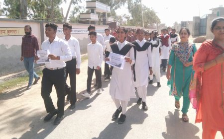ਸਿੱਖਿਆ ਵਿਭਾਗ ਵੱਲੋਂ ਵੋਟਰਾਂ ਨੂੰ ਜਾਗਰੂਕ ਕਰਨ ਲਈ ਸਵੀਪ ਟੀਮ ਵੱਲੋਂ ਕੱਢੀ ਗਈ ਜਾਗਰੂਕਤਾ ਰੈਲੀ