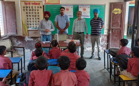 ਸੀ.ਐੱਚ.ਸੀ ਲੰਬੀ ਅਧੀਨ ਆਉਂਦੇ ਵੱਖ-ਵੱਖ ਪਿੰਡਾਂ ਅਤੇ ਸਕੂਲਾਂ ਵਿੱਚ ਰਾਸ਼ਟਰੀ ਡੇਂਗੂ ਦਿਵਸ ਮਨਾਇਆ