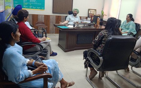 ਗਰਭ ਦੌਰਾਨ ਮਾਂ ਦੀ ਮੌਤ ਦਰ ਘੱਟ ਕਰਨ ਸੰਬੰਧੀ ਕੀਤੀ ਗਈ ਮੀਟਿੰਗ- ਡਾ. ਤੇਜਵੰਤ ਸਿੰਘ ਢਿੱਲੋਂ