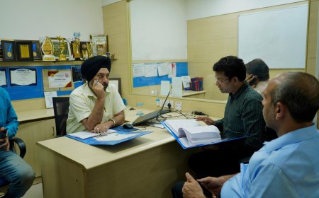 ਖਰਚਾ ਆਬਜ਼ਰਵਰ ਵਲੋਂ ਬੈਂਕਾਂ ਤੇ ਠੇਕਿਆਂ ਦੀ ਚੈਕਿੰਗ ਕੀਤੀ ਗਈ