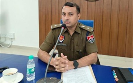 ਜਿਲ੍ਹਾ ਪੁਲਿਸ ਵੱਲੋਂ ਸ਼ਰਾਰਤੀ ਅਨਸਰਾਂ ਨੂੰ ਕਾਬੂ ਕਰਨ ਅਤੇ ਅਮਨ ਕਾਨੂੰਨ ਦੀ ਸਥਿਤੀ ਬਣਾਈ ਰੱਖਣ ਲਈ ਮੋਬਾਇਲ ਪੀ.ਸੀ.ਆਰ ਅਤੇ  ਹੈੱਲਪਲਾਈਨ ਵਹੀਕਲਾਂ ਵਿੱਚ ਕੀਤਾ ਵਾਧਾ