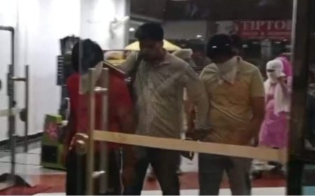 ਮਲੋਟ ਵਿੱਚ ਬਠਿੰਡਾ ਰੋਡ ਸਥਿਤ ਮਾਲ ਵਿੱਚ ਸਪਾ ਸੈਂਟਰ ਦੀ ਆੜ ਹੇਠ ਚੱਲ ਰਹੇ ਦੇਹ ਵਪਾਰ ਦੇ ਧੰਦੇ 'ਚ 16 ਲੜਕੇ-ਲੜਕੀਆਂ ਕਾਬੂ