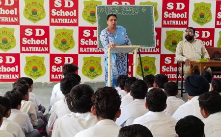 ਐੱਸ.ਡੀ ਸੀਨੀਅਰ ਸੈਕੰਡਰੀ ਸਕੂਲ ਰੱਥੜੀਆਂ ਵਿੱਚ ਹੱਥ ਲਿਖਣ ਬਾਰੇ ਕਰਵਾਇਆ ਗਿਆ ਸੈਮੀਨਾਰ