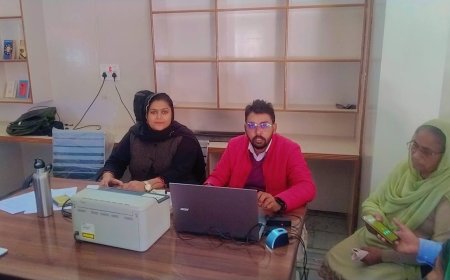 ਪਿੰਡ ਮੋਹਲਾਂ ਹਲਕਾ ਲੰਬੀ ਵਿਖੇ ਮੁੱਖ ਮੰਤਰੀ ਸਿਹਤ ਬੀਮਾ ਯੋਜਨਾ ਤਹਿਤ ਕਾਰਡ ਦੀ ਸ਼ੁਰੂਆਤ ਕੀਤੀ- ਬੀਬਾ ਕੁਲਦੀਪ ਕੌਰ ਮੋਹਲਾਂ