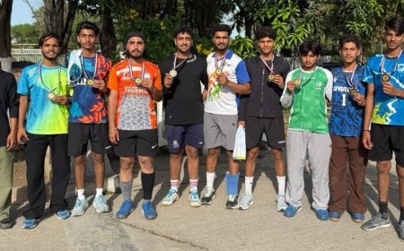 ਹੈਂਡਬਾਲ ਕੋਚਿੰਗ ਸੈਂਟਰ ਮਲੋਟ ਦੀ ਜੂਨੀਅਰ ਹੈਂਡਬਾਲ ਟੀਮ ਨੇ ਪੰਜਾਬ ਰਾਜ ਖੇਡਾਂ ਵਿੱਚ ਭਾਗ ਲੈਂਦਿਆਂ ਸਟੇਟ ਵਿੱਚੋਂ ਹਾਸਿਲ ਕੀਤਾ ਤੀਜਾ ਸਥਾਨ