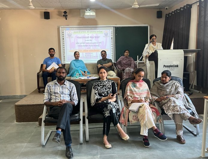 ਅੰਤਰਰਾਸ਼ਟਰੀ ਔਰਤ ਦਿਵਸ ਮੌਕੇ ਸਰਕਾਰੀ ਕਾਲਜ ਸ਼੍ਰੀ ਮੁਕਤਸਰ ਸਾਹਿਬ ਵਿੱਚ ਕਰਵਾਏ ਗਏ ਕੁਇਜ਼ ਅਤੇ ਪੋਸਟਰ ਮੇਕਿੰਗ ਮੁਕਾਬਲੇ