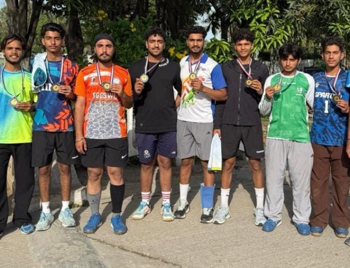 ਹੈਂਡਬਾਲ ਕੋਚਿੰਗ ਸੈਂਟਰ ਮਲੋਟ ਦੀ ਜੂਨੀਅਰ ਹੈਂਡਬਾਲ ਟੀਮ ਨੇ ਪੰਜਾਬ ਰਾਜ ਖੇਡਾਂ ਵਿੱਚ ਭਾਗ ਲੈਂਦਿਆਂ ਸਟੇਟ ਵਿੱਚੋਂ ਹਾਸਿਲ ਕੀਤਾ ਤੀਜਾ ਸਥਾਨ