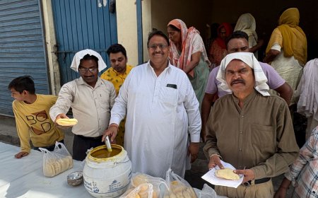 ਮਹਾਂਵੀਰ ਜੈਯੰਤੀ ਦੇ ਪਵਿੱਤਰ ਦਿਹਾੜੇ ਮੌਕੇ ਹਨੂੰਮਾਨ ਮੰਦਿਰ ਰੋਡ ਮਲੋਟ ਵਿਖੇ ਲਗਾਇਆ ਗਿਆ ਲੰਗਰ