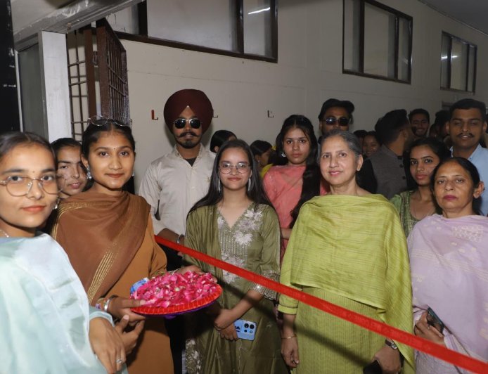 ਸਰਕਾਰੀ ਕਾਲਜ ਸ਼੍ਰੀ ਮੁਕਤਸਰ ਸਾਹਿਬ ਵਿਖੇ ਬੀ.ਐੱਸ.ਸੀ ਭਾਗ-3 ਦੇ ਵਿਦਿਆਰਥੀਆਂ ਲਈ ਵਿਦਾਇਗੀ ਸਮਾਰੋਹ ਦਾ ਹੋਇਆ ਆਯੋਜਨ