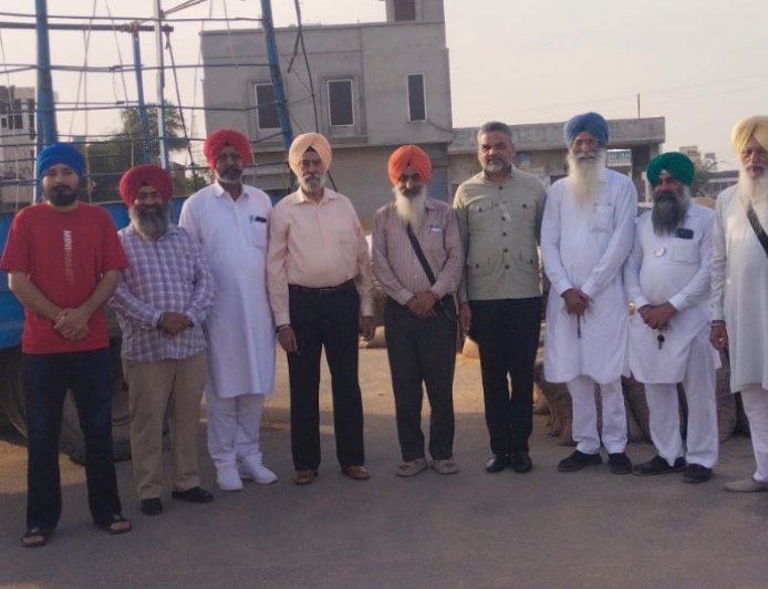 ਮਲੋਟ ਦੀਆਂ ਸਮਾਜਸੇਵੀ ਅਤੇ ਧਾਰਮਿਕ ਸੰਸਥਾਵਾਂ ਨੇ ਲੋੜਵੰਦ ਪਰਿਵਾਰਾਂ ਨੂੰ ਕਰੀਬ 84-85 ਕੁਇੰਟਲ ਕਣਕ ਵੰਡ ਕੇ ਮਨੁੱਖਤਾ ਦੀ ਮਿਸਾਲ ਕੀਤੀ ਪੇਸ਼