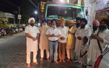 ਗੁਰਦੁਆਰਾ ਸ਼੍ਰੀ ਗੁਰੂ ਸਿੰਘ ਸਭਾ (ਸੰਗਤ ਸਾਹਿਬ) ਮਲੋਟ ਵੱਲੋਂ ਸ਼੍ਰੀ ਹਰਿਮੰਦਰ ਸਾਹਿਬ ਅਤੇ ਪਿੰਗਲਵਾੜਾ ਵਿਖੇ ਲੰਗਰ ਲਈ ਭੇਜੀ ਗਈ ਕਣਕ