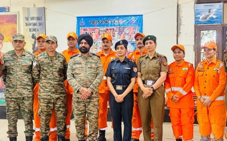 ਐਨ.ਡੀ.ਆਰ.ਐਫ ਟੀਮ ਦੁਆਰਾ ਆਫ਼ਤ ਪ੍ਰਬੰਧਨ ਅਤੇ ਬਚਾਅ ਬਾਰੇ ਐਨ.ਸੀ.ਸੀ ਕੈਡਿਟਾਂ ਨੂੰ ਸਿਖਲਾਈ