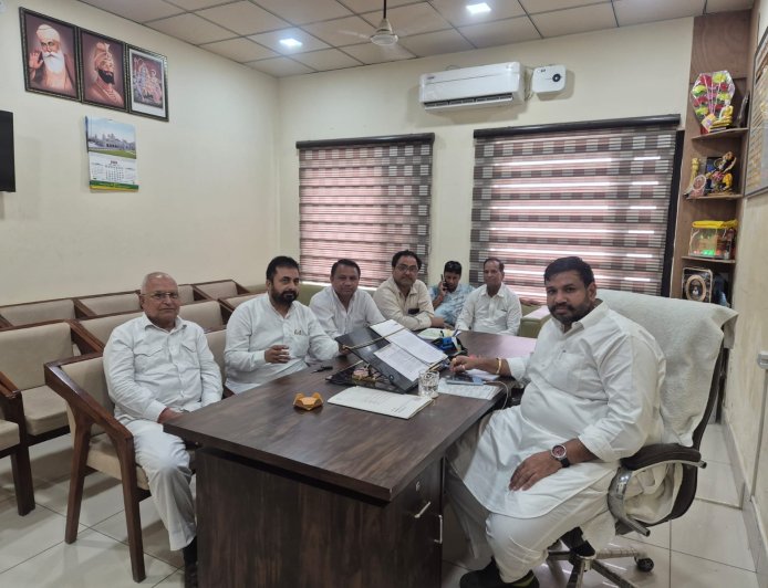 AAP ਆਗੂ ਸੋਮ ਕਾਲੜਾ ਨੇ ਨਗਰ ਕੌਂਸਲ ਪ੍ਰਧਾਨ ਜੋਨੀ ਗਰਗ ਨਾਲ ਸ਼ਹਿਰ ਦੀਆਂ ਸਮੱਸਿਆਵਾਂ ਸੰਬੰਧੀ ਕੀਤੀ ਮੀਟਿੰਗ