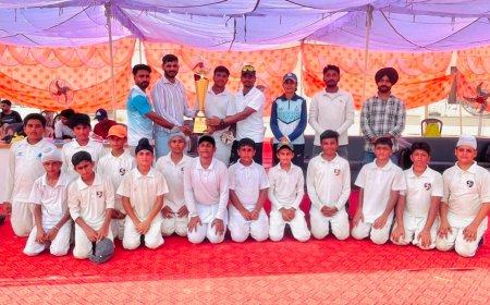 Apple International School ਨੇ ਜ਼ੋਨ ਪੱਧਰੀ ਕ੍ਰਿਕਟ ਟੂਰਨਾਮੈਂਟ ਵਿੱਚ ਜਿੱਤਿਆ ਗੋਲਡ ਮੈਡਲ