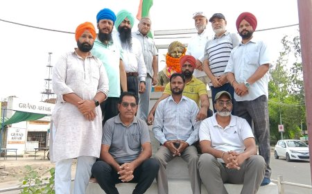 ਸ਼ਹੀਦ ਭਗਤ ਸਿੰਘ ਪ੍ਰੈਸ ਕਲੱਬ ਵੱਲੋਂ ਸ਼ਰਧਾ ਅਤੇ ਉਤਸ਼ਾਹ ਨਾਲ ਮਨਾਇਆ ਗਿਆ ਸ਼ਹੀਦ ਭਗਤ ਸਿੰਘ ਦਾ ਜਨਮ ਦਿਵਸ