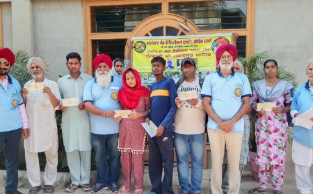 ਸ਼੍ਰੀ ਮੁਕਤਸਰ ਸਾਹਿਬ ‘ਚ ਸਰਬੱਤ ਦਾ ਭਲਾ ਚੈਰੀਟੇਬਲ ਟਰੱਸਟ ਵੱਲੋਂ ਲੋੜਵੰਦ ਮਰੀਜ਼ਾਂ ਨੂੰ ਦਵਾਈਆਂ ਖਰੀਦਣ ਲਈ ਦਿੱਤੀ ਵਿੱਤੀ ਸਹਾਇਤਾ