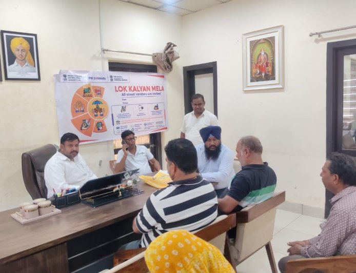 ਮਲੋਟ ਨਗਰ ਕੌਂਸਲ ਵਿਖੇ ਰੇਹੜੀ-ਫੜ੍ਹੀ ਵਿਕਰੇਤਾਵਾਂ ਲਈ ਲੋਕ ਕਲਿਆਣ ਮੇਲੇ ਦਾ ਕੀਤਾ ਗਿਆ ਆਯੋਜਨ