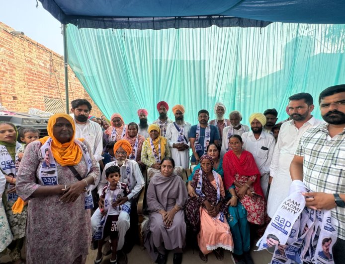 ਪਿੰਡ ਮਹਾਂਬੱਧਰ ਦੇ ਕਈ ਪਰਿਵਾਰ ਸ਼੍ਰੋਮਣੀ ਅਕਾਲੀ ਦਲ ਛੱਡ ਕੇ ਆਮ ਆਦਮੀ ਪਾਰਟੀ ਵਿੱਚ ਸ਼ਾਮਿਲ