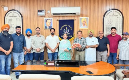 ਸੈਨੇਟ ਮੈਂਬਰ ਕਪਿਲ ਸ਼ਰਮਾ ਨੇ ਸਰਕਾਰੀ ਕਾਲਜ ਸ਼੍ਰੀ ਮੁਕਤਸਰ ਸਾਹਿਬ ਦਾ ਦੌਰਾ ਕੀਤਾ