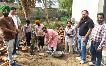 ਸਰਕਾਰੀ ਹਾਈ ਸਕੂਲ ਤੱਪਾ ਖੇੜਾ ਵਿਖੇ ਮੁੰਡਿਆਂ ਦੇ ਬਾਥਰੂਮ ਦੀ ਉਸਾਰੀ ਦਾ ਰੱਖਿਆ ਨੀਂਹ ਪੱਥਰ