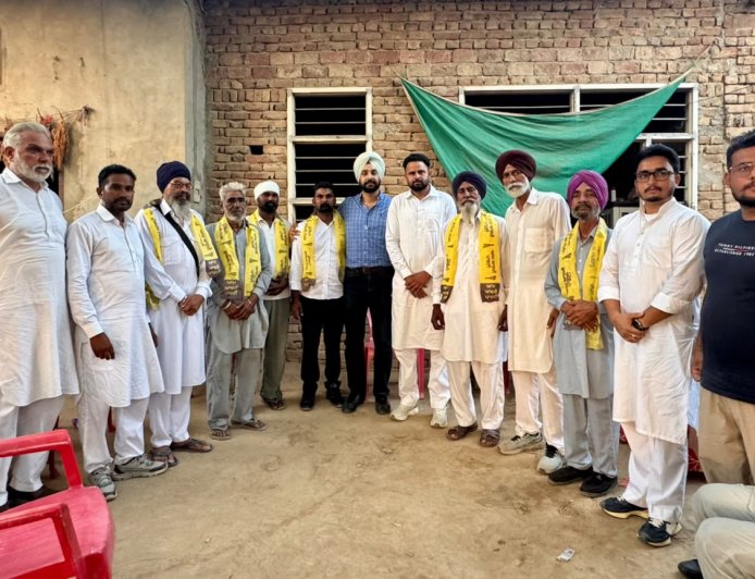 ਅਕਾਲੀ ਦਲ ਨੂੰ ਵੱਡਾ ਝਟਕਾ, ਦਰਜਨ ਦੇ ਕਰੀਬ ਟਕਸਾਲੀ ਅਕਾਲੀ ਪਰਿਵਾਰ ਆਪ ਵਿੱਚ ਸ਼ਾਮਿਲ